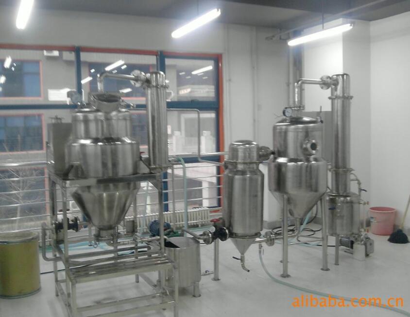 隔水蒸馏提取工艺的精油生产设备
